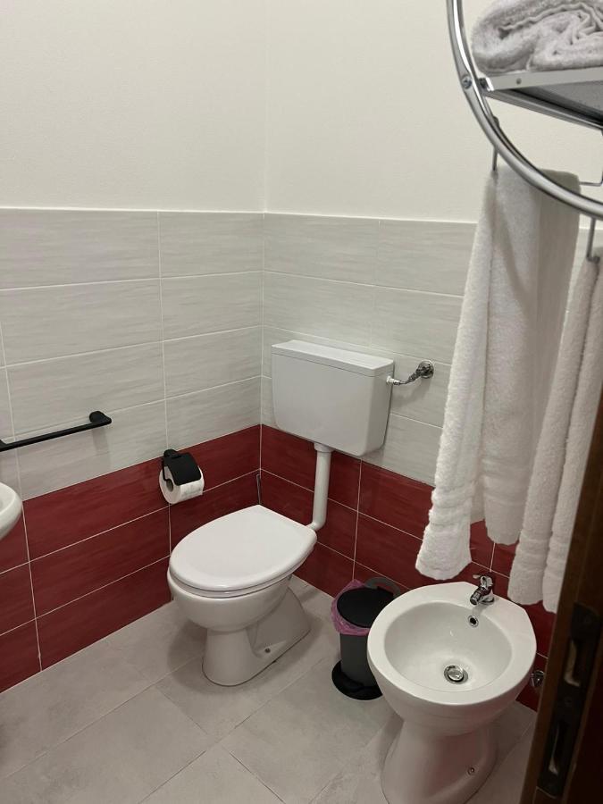Your Home Outlet 4 Serravalle Scrivia Bagian luar foto